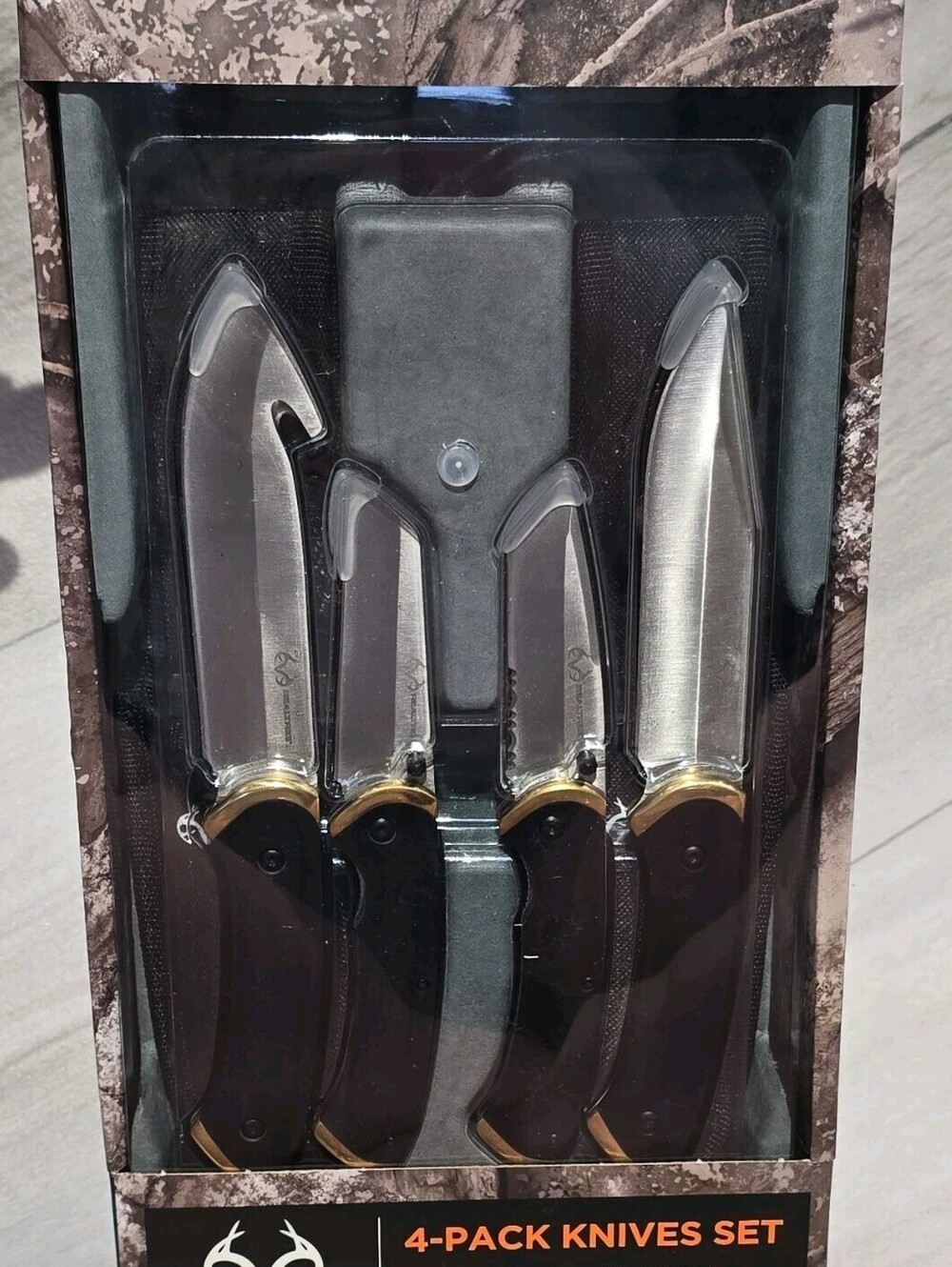 Realtree 4-Pack Knife Set Fixed & Folding Blades 9.5" 7.5" Sheath Ball Bearing